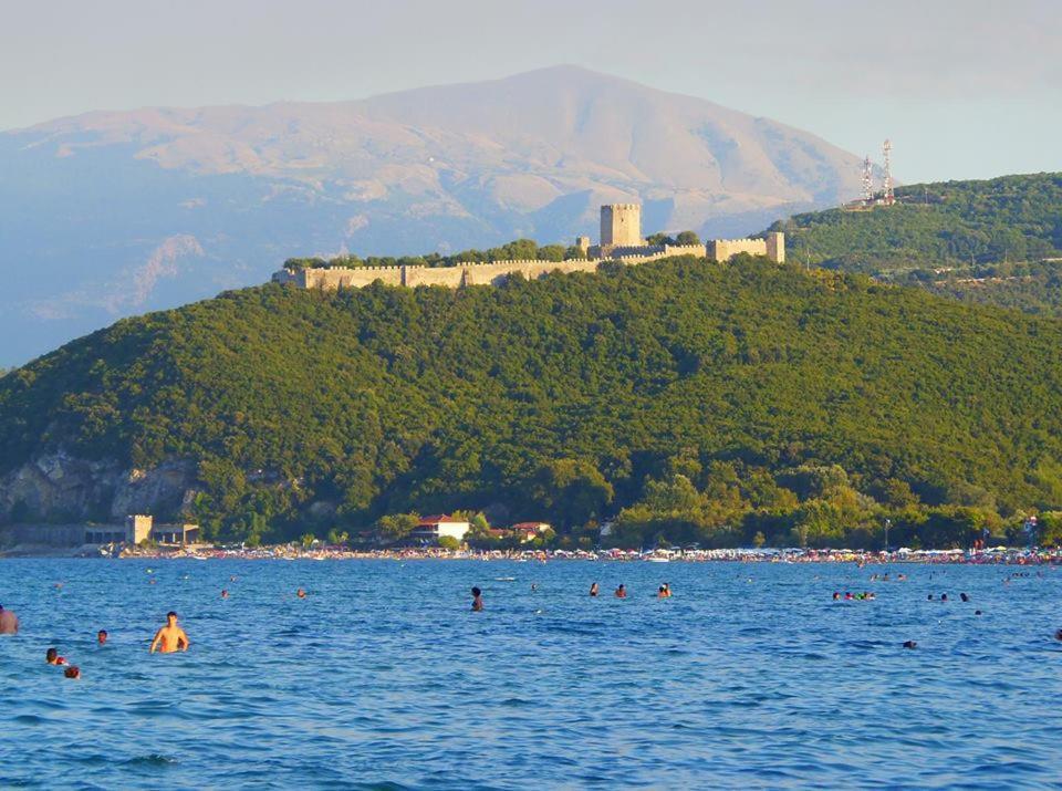 Psarou Apartments Paralía Skotínis Kültér fotó